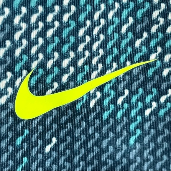 Nike Pro Women's Size Medium Green Geometric Print Dri-Fit Leggings - Picture 2 of 12